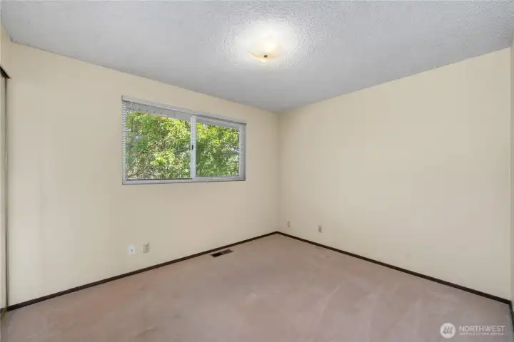 Bedroom 2 (Main)