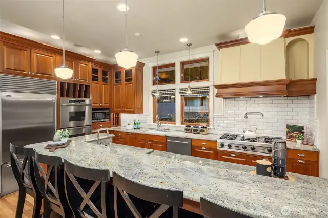 Host a cooking school while your guests belly up to the bar and enjoy the class. Tons and tons of counter space provide the space for cutting, slicing & dicing and then enjoying the yummy preparations afterwards.