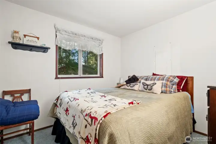 Bedroom 2 - almost new bed can stay