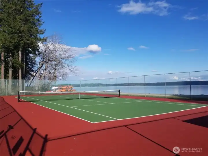 Tennis at the spit.