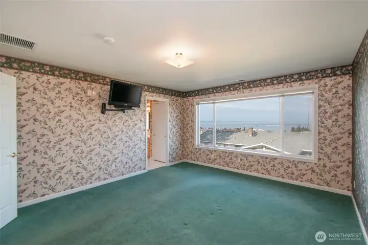Primary Bed Room