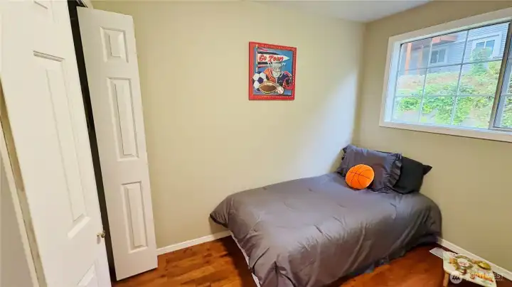 Upstairs- 2nd Bedroom