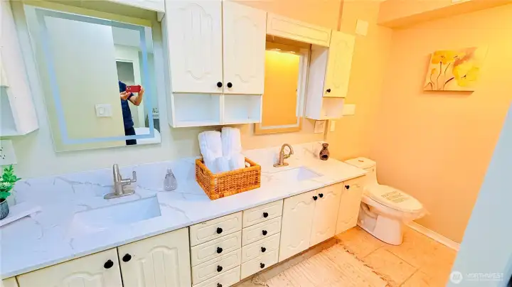 Downstairs-Master Bath