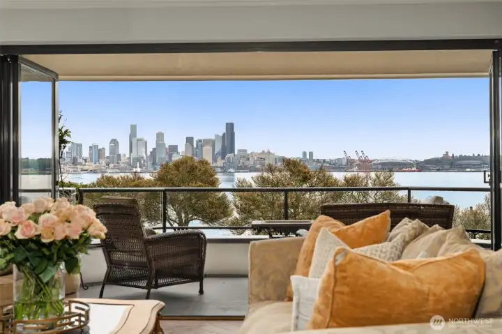 Welcome to 1333 Harbor Ave unit #204