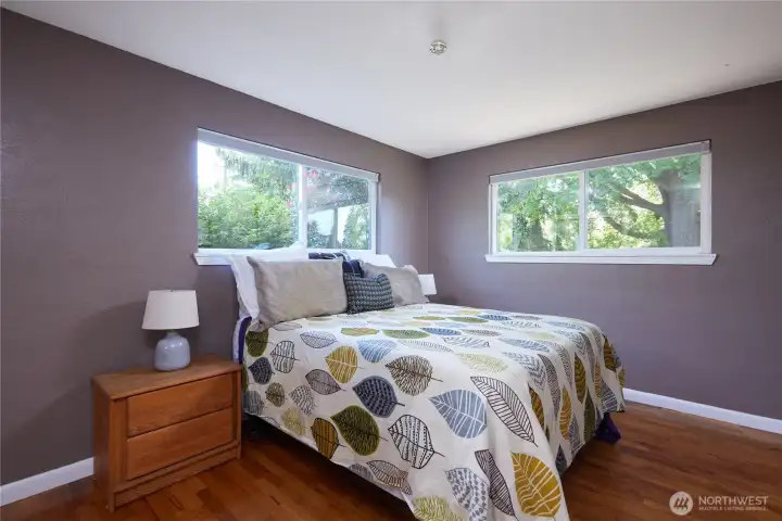 2nd bedroom with corner windows 2nd bedroom with corner windows