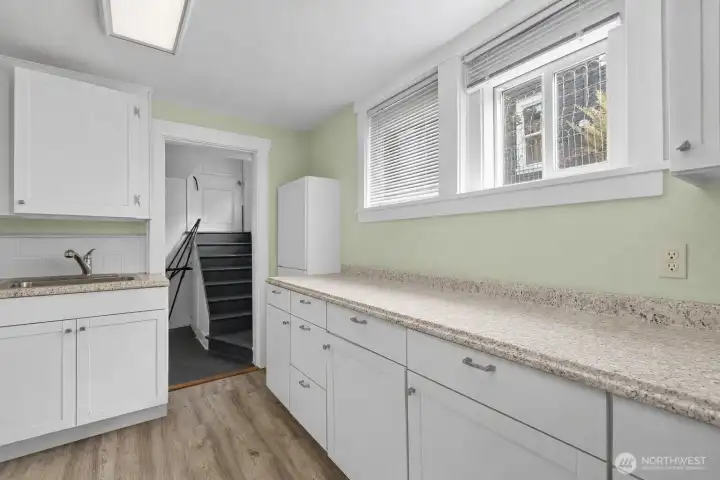 Unit 3 Kitchen. Virtually decluttered. Unit 3 Kitchen. Virtually decluttered.