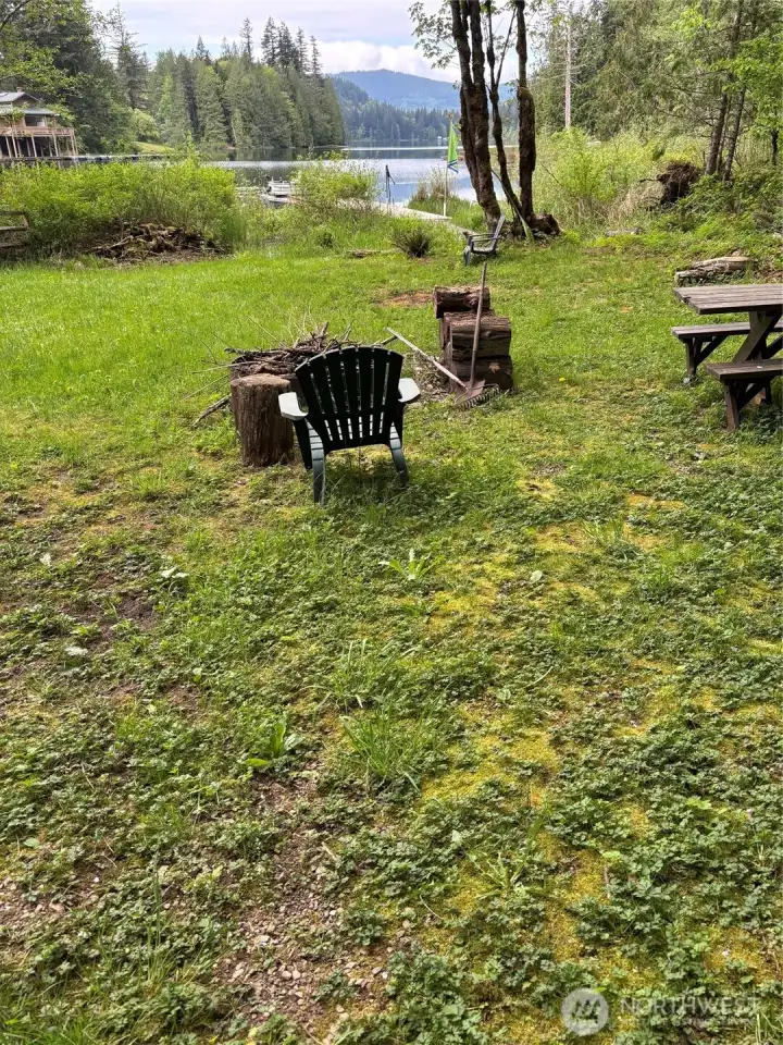 Silver Lake: shared beachfront Silver Lake: shared beachfront