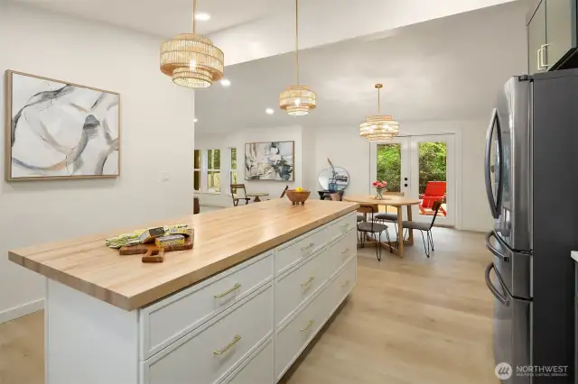 Custom Cabinets and Countertops