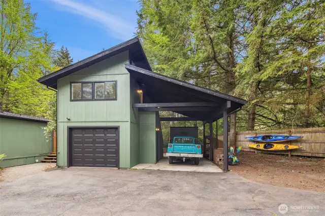 Garage, Carport, and Studio w bathroom above