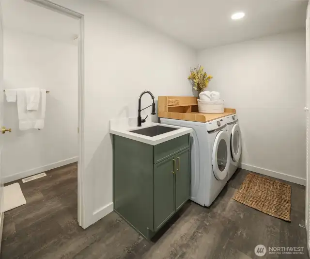 New Complete Laundry room