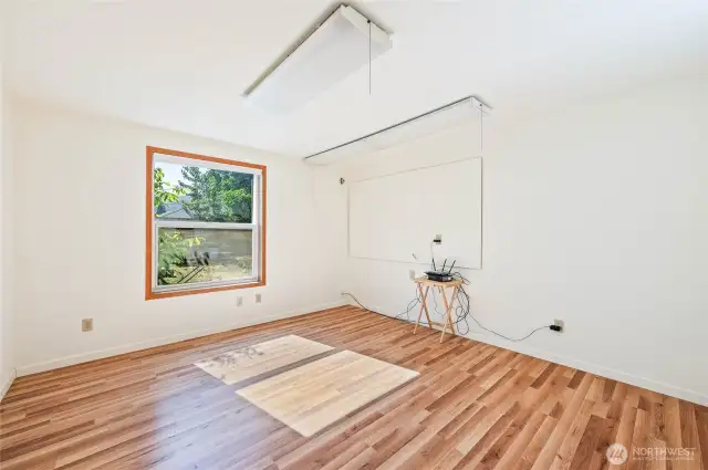 Office/Bonus Room