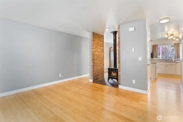 Spacious with fireplace