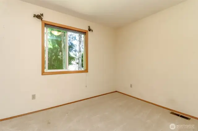 Second upstairs bedroom.
