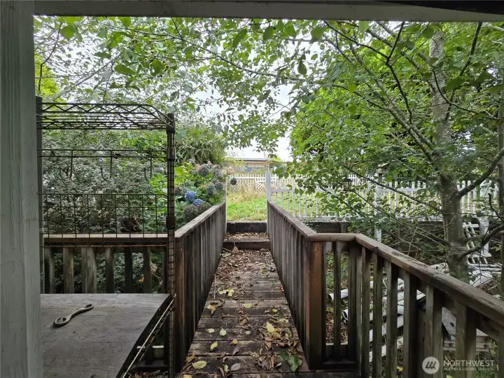 Upstairs bedroom private entrance