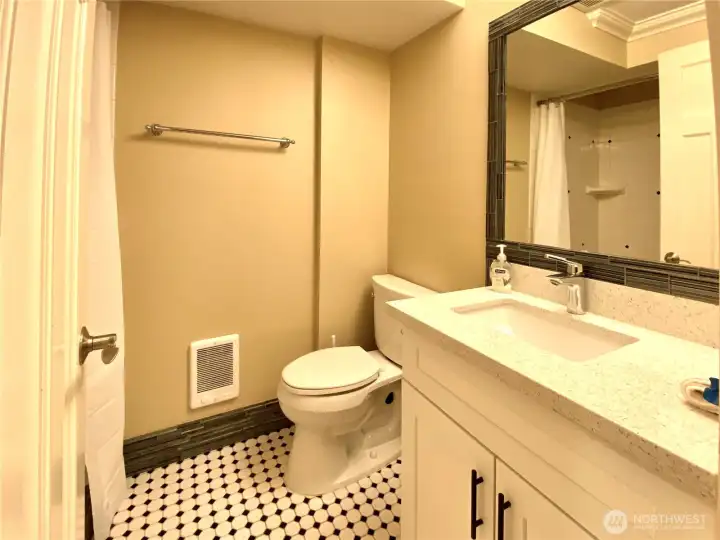 ADU En-Suite Bathroom