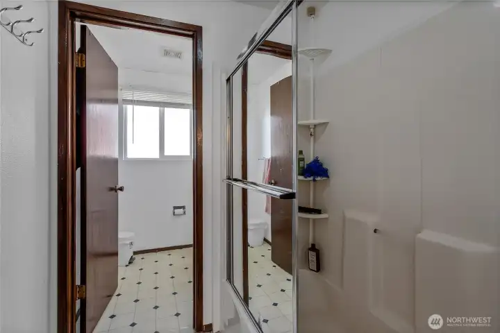 Guest Bath 1
