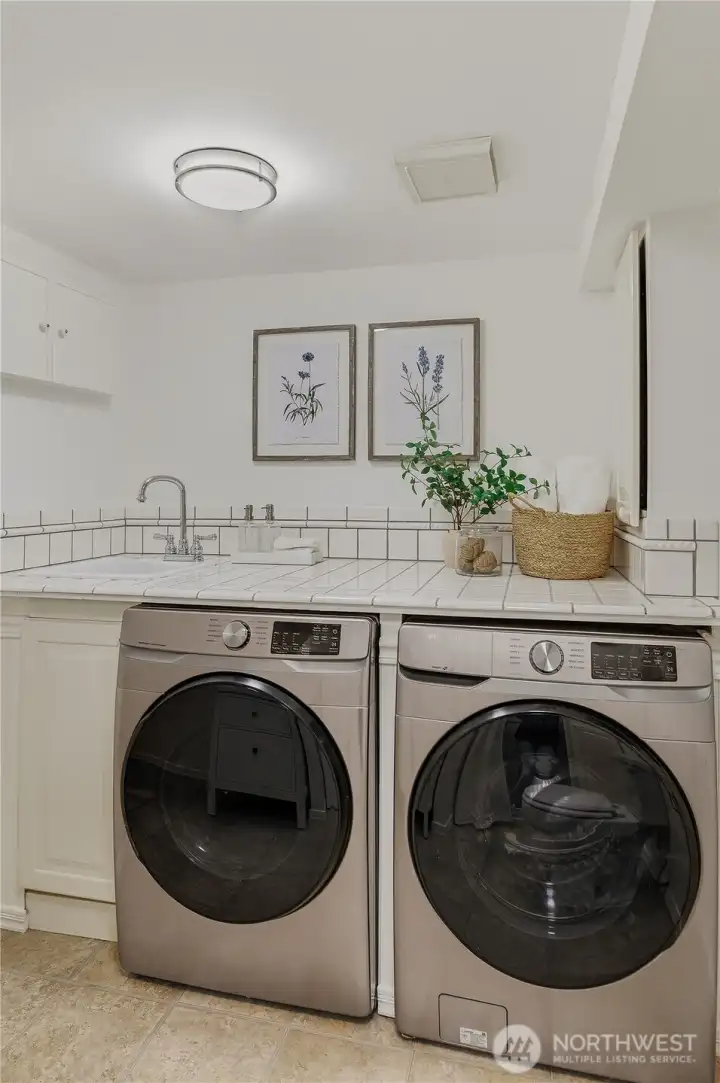 Lower Level 3/4 Bath + Laundry