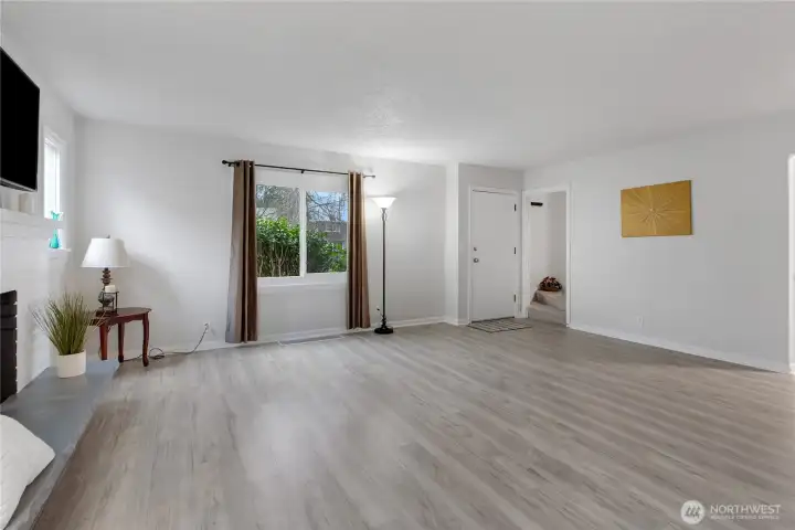 Living Area, New Windows!