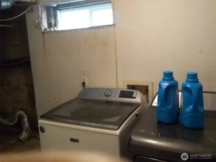 Washer and dryer not included in sale