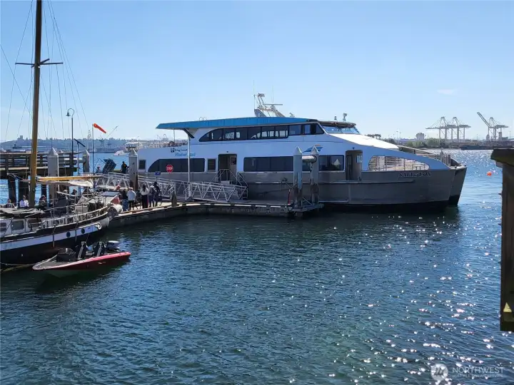 Water taxi to downtown Seattle 0.3 mile walk