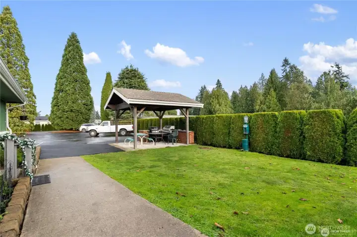 Park offers a community picnic area.