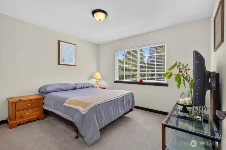 Second bedroom