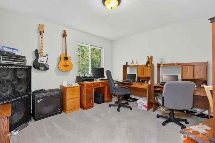 Third bedroom currently used as an office