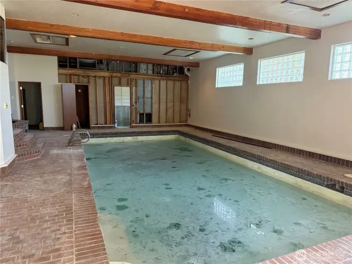 pool room