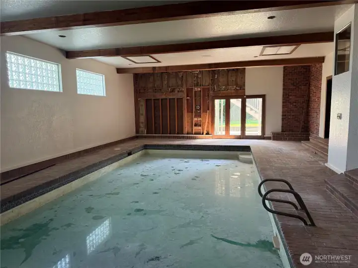 pool room