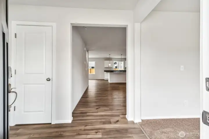 Disclaimer Secondary photos of same floor plan on different lot in different community: Photos are from another Warren, finishes, upgrades, and features may vary.