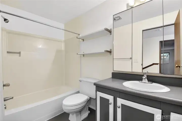 Upper Level Full Guest Bathroom