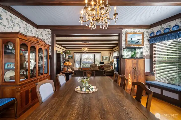 Dining towards living room...