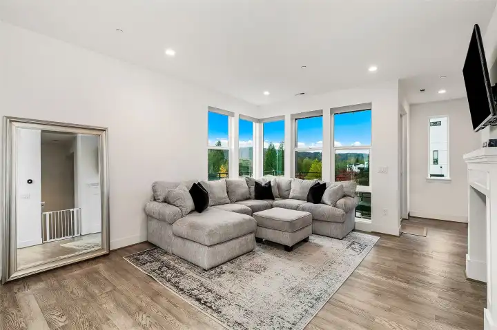 Enjoy blues sky and greenery!