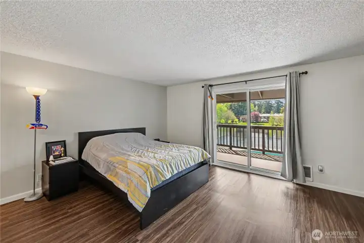 Primary suite