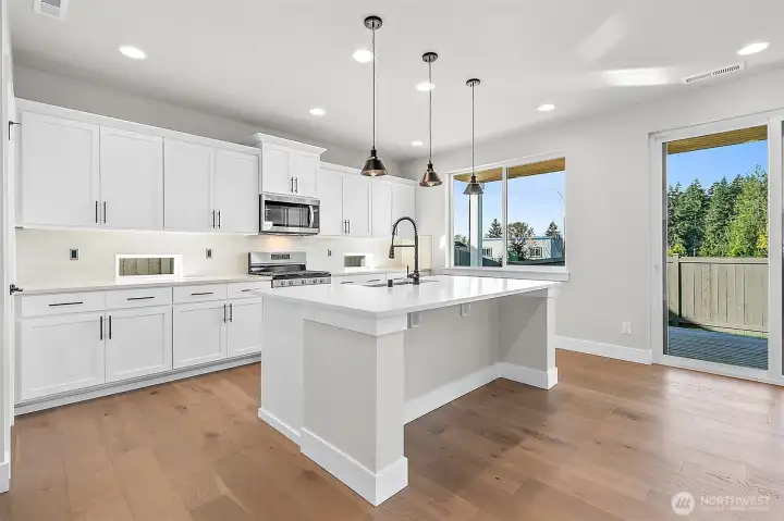 photos of another Plan 2665 built at a different Harbour Homes community. Details will vary.