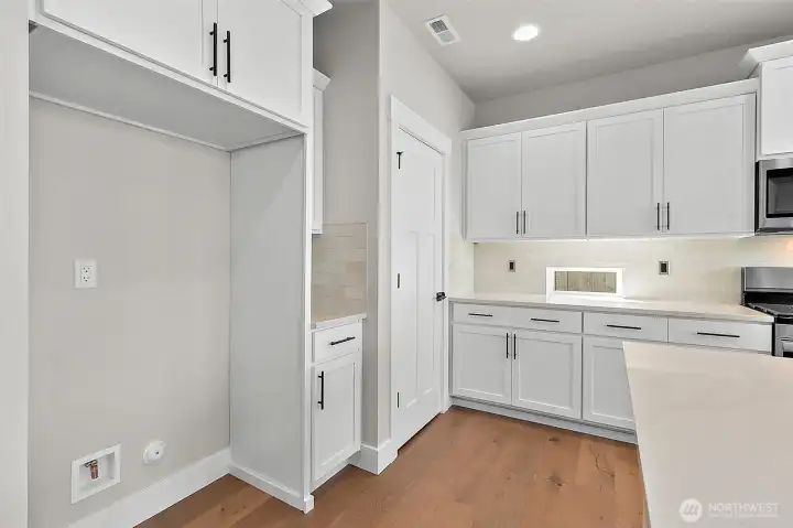 photos of another Plan 2665 built at a different Harbour Homes community. Details will vary.