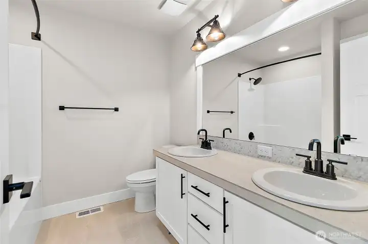 Upstairs Hall Bathroom