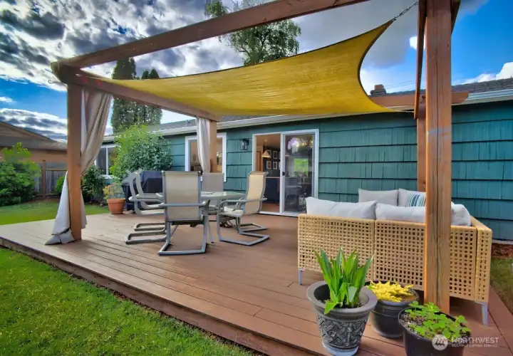 Be the envy of the neighborhood with this space with Trex decking