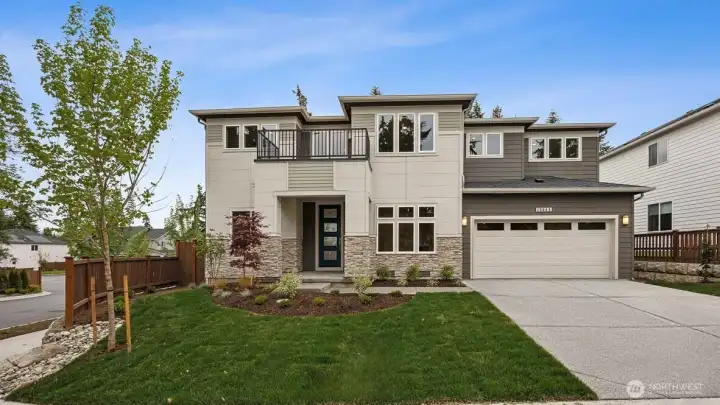 Russell D Example. Exterior colors will vary.