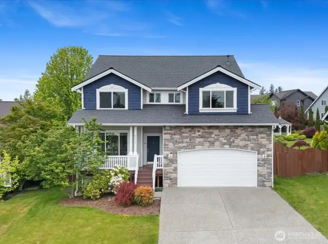 Elegant 5 bedroom home in popular Lake Stevens School District! Pre-inspected for your convenience  - whole house inspection as well as furnace.