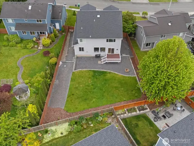 2,995 sq ft home on 9,148 sq ft lot. 3 car garage (one bay is tandem / extended) w/ EV charging station, bonus fridge and freezer.