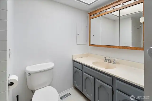 Main full bathroom