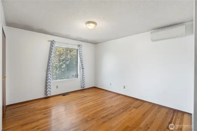 Main floor Bedroom 2