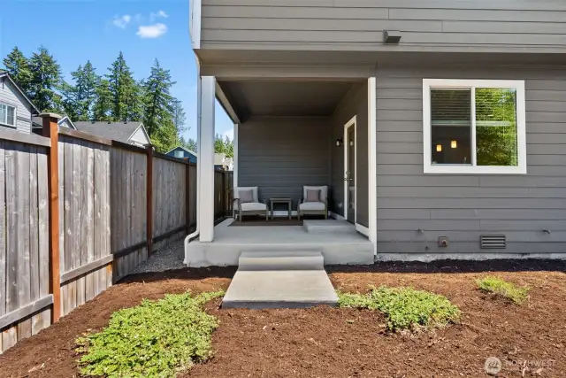 With full coverage, this inviting space allows for year-round use—breathe in the fresh air and savor the beauty of the outdoors in comfort.