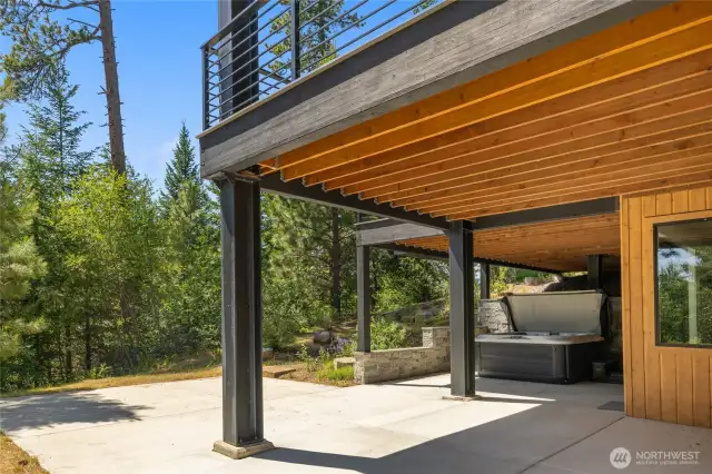 Lower level outdoor space.