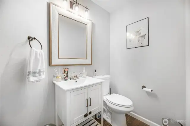 1/2 bath down stairs