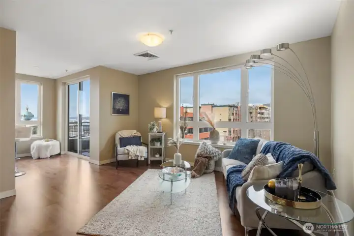 Beautiful modern living space with hardwoods and views of the Sound, Space needle, Key arena and more.