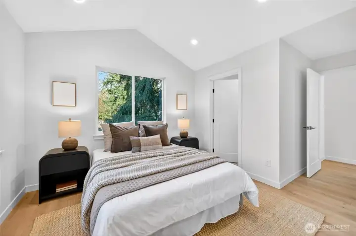 Master with Vaulted ceiling