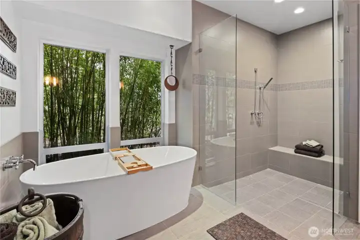 Gorgeous soaking tub and walk-in shower