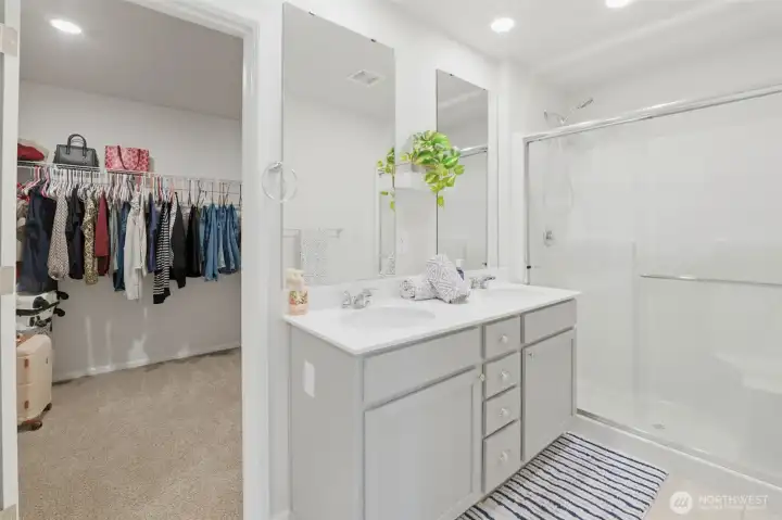 Primary bath with walk in closet